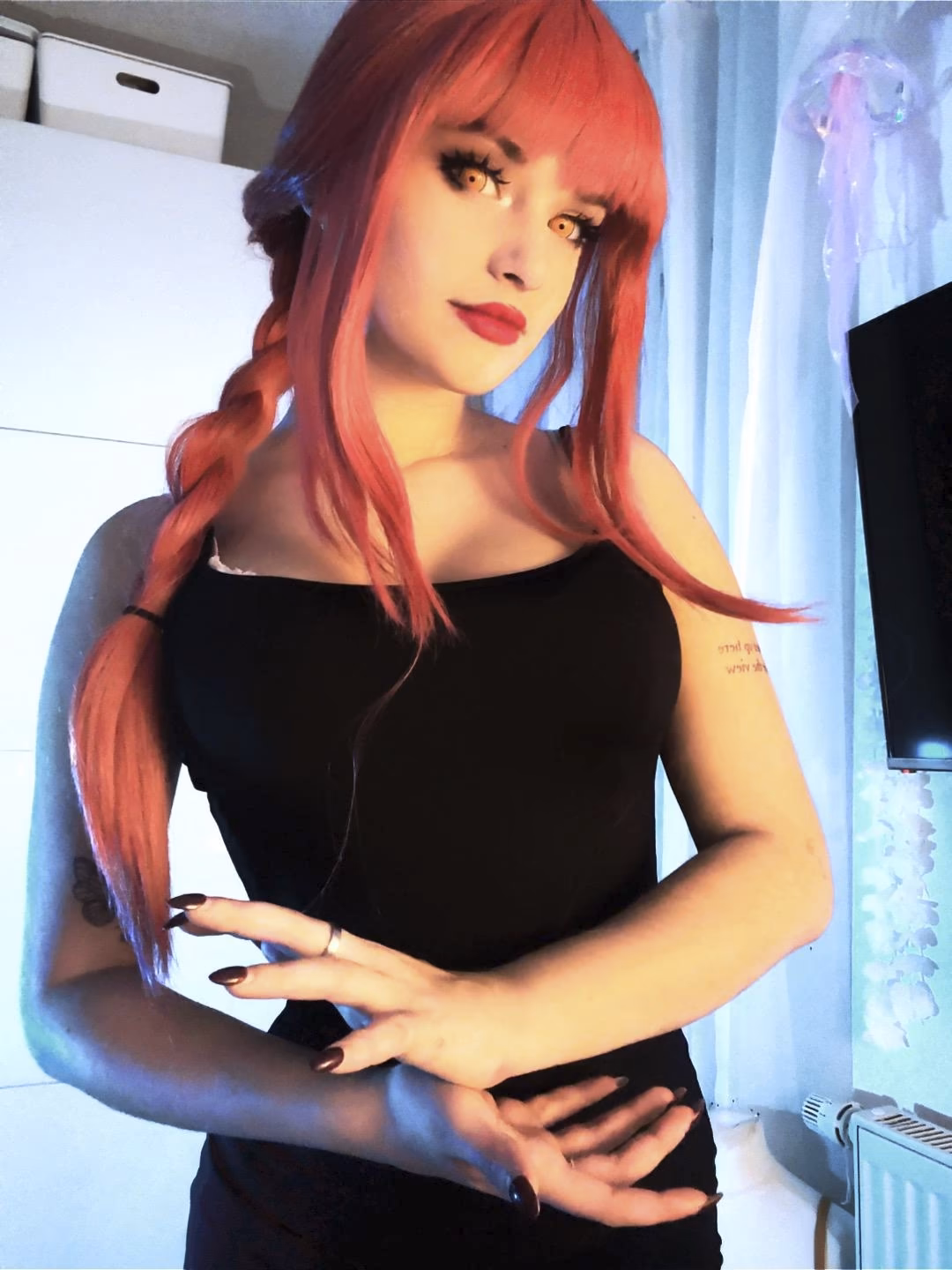 Avy Genki as Makima — cosplay photo 5 of 32