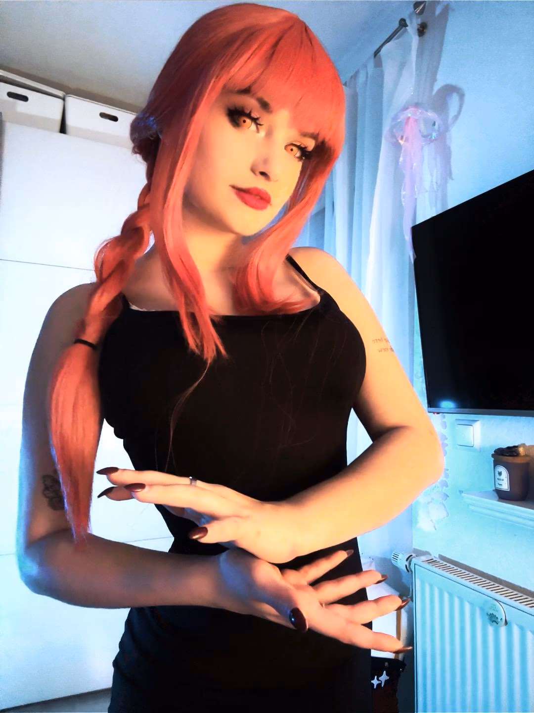 Avy Genki as Makima — cosplay photo 8 of 32