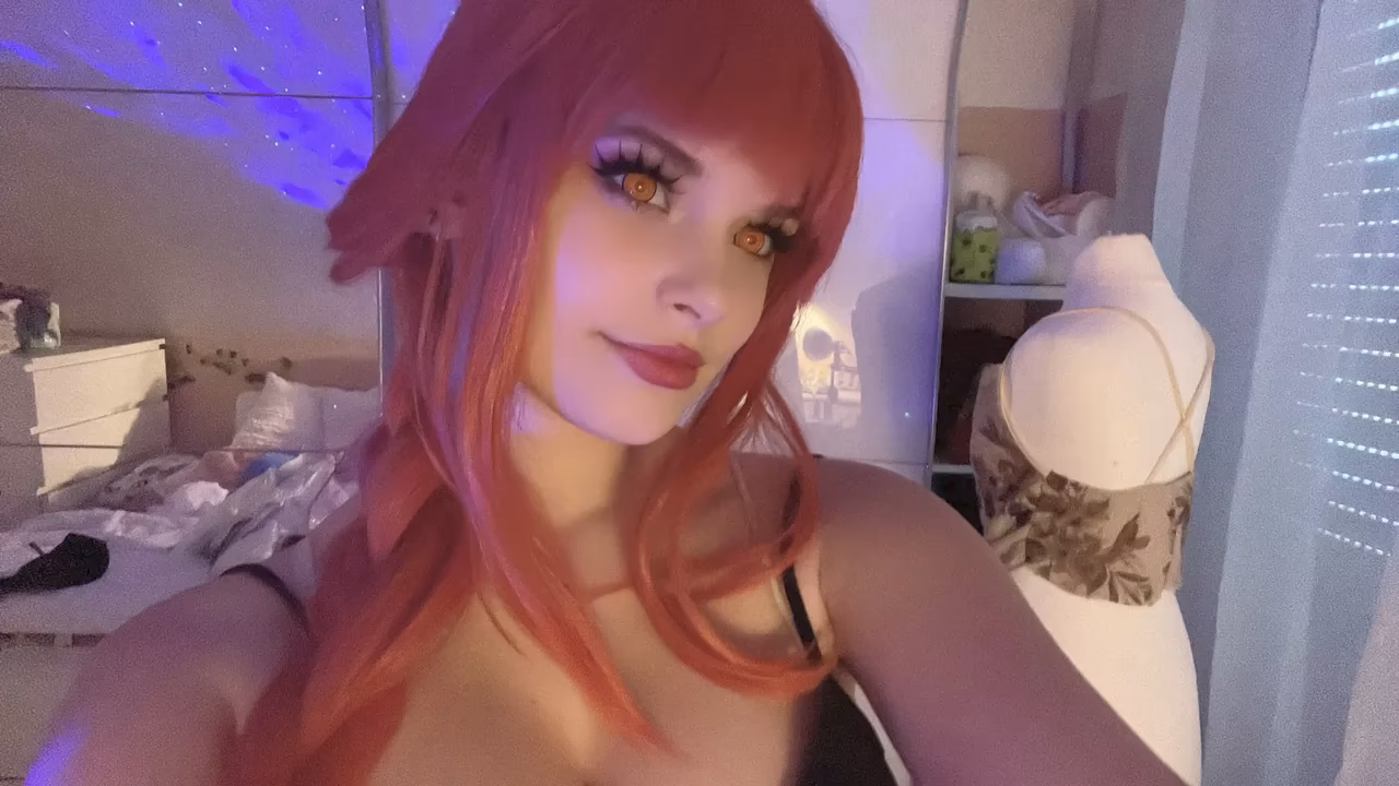 Avy Genki as Makima — cosplay photo 4 of 13
