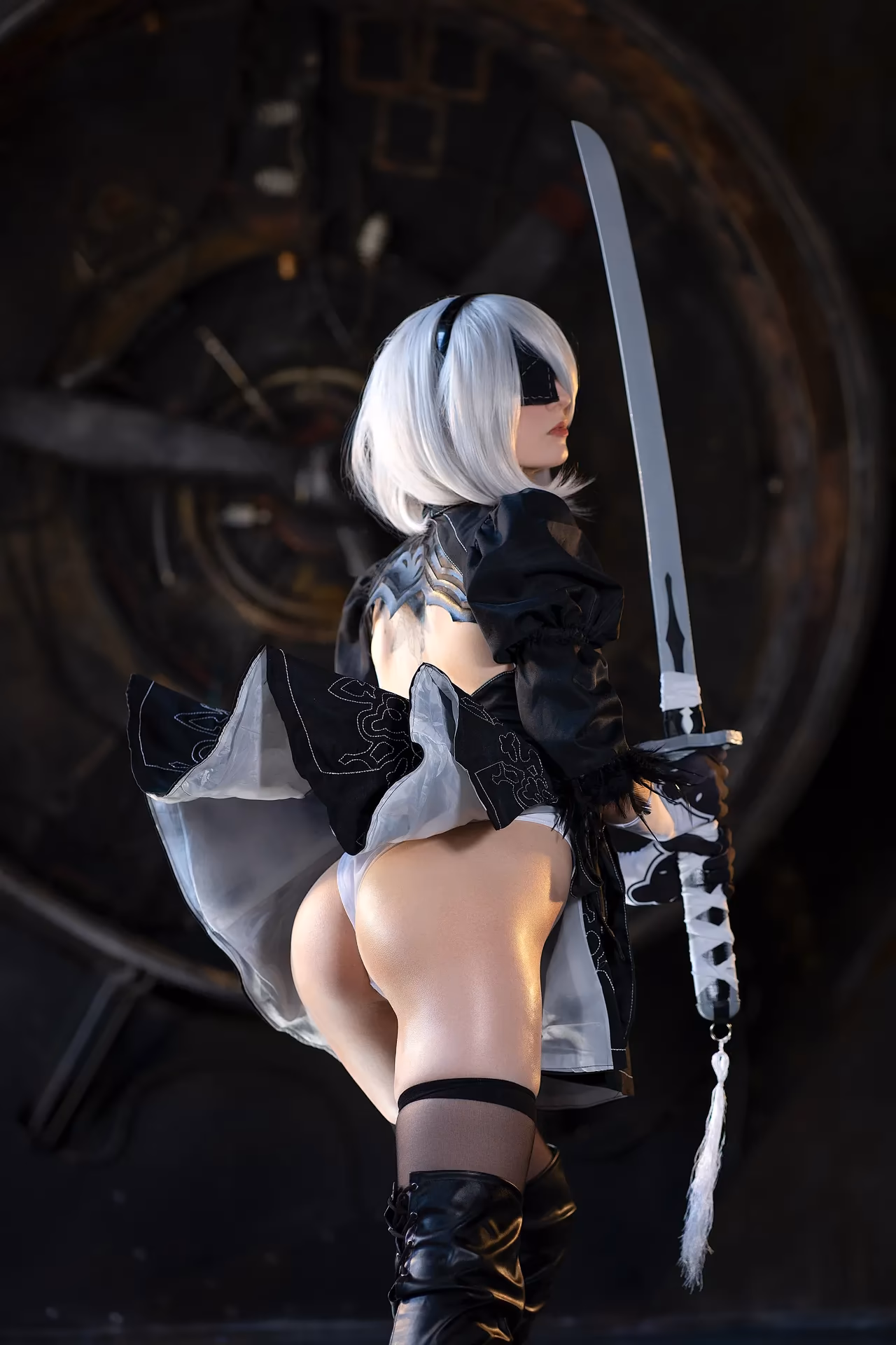 Axilirator as 2B — cosplay photo 3 of 35