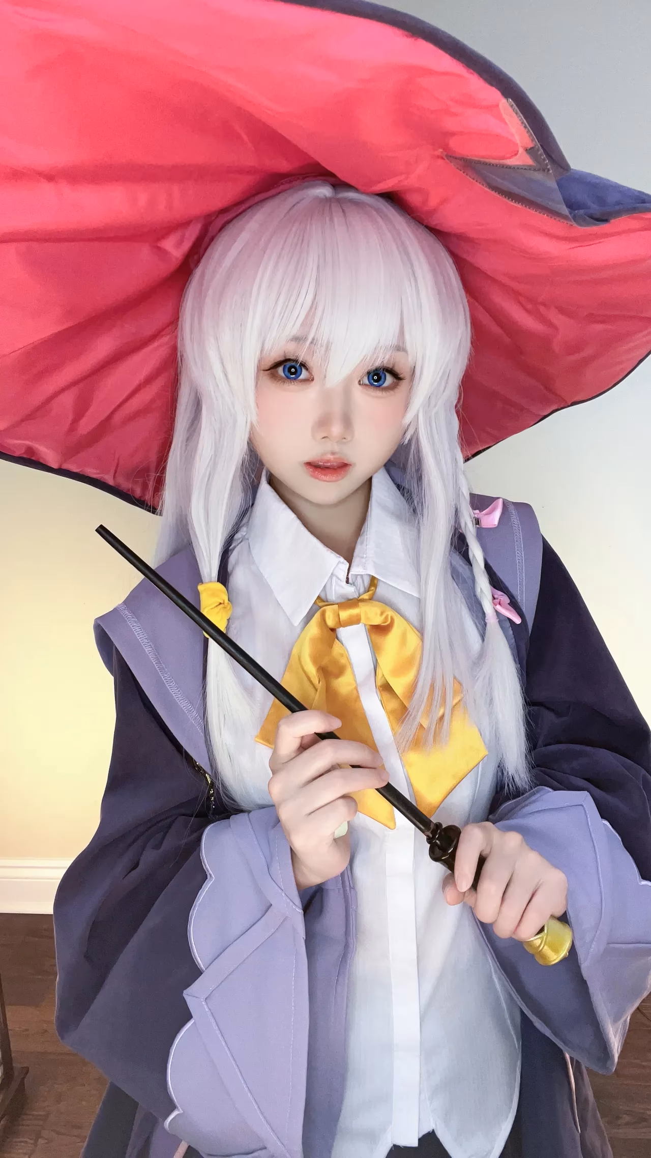 Aya Ogiso as Elaina — cosplay photo 8 of 20