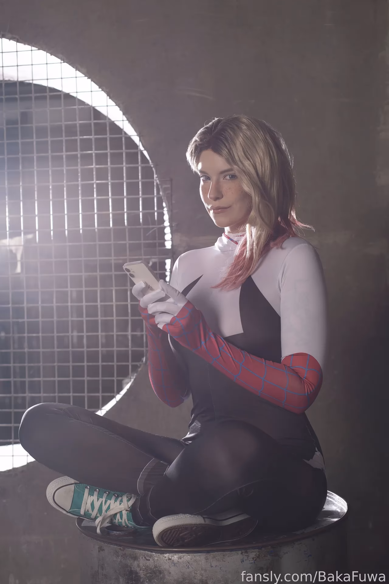 Baka Fuwa as Gwen Stacy — cosplay photo 79 of 104