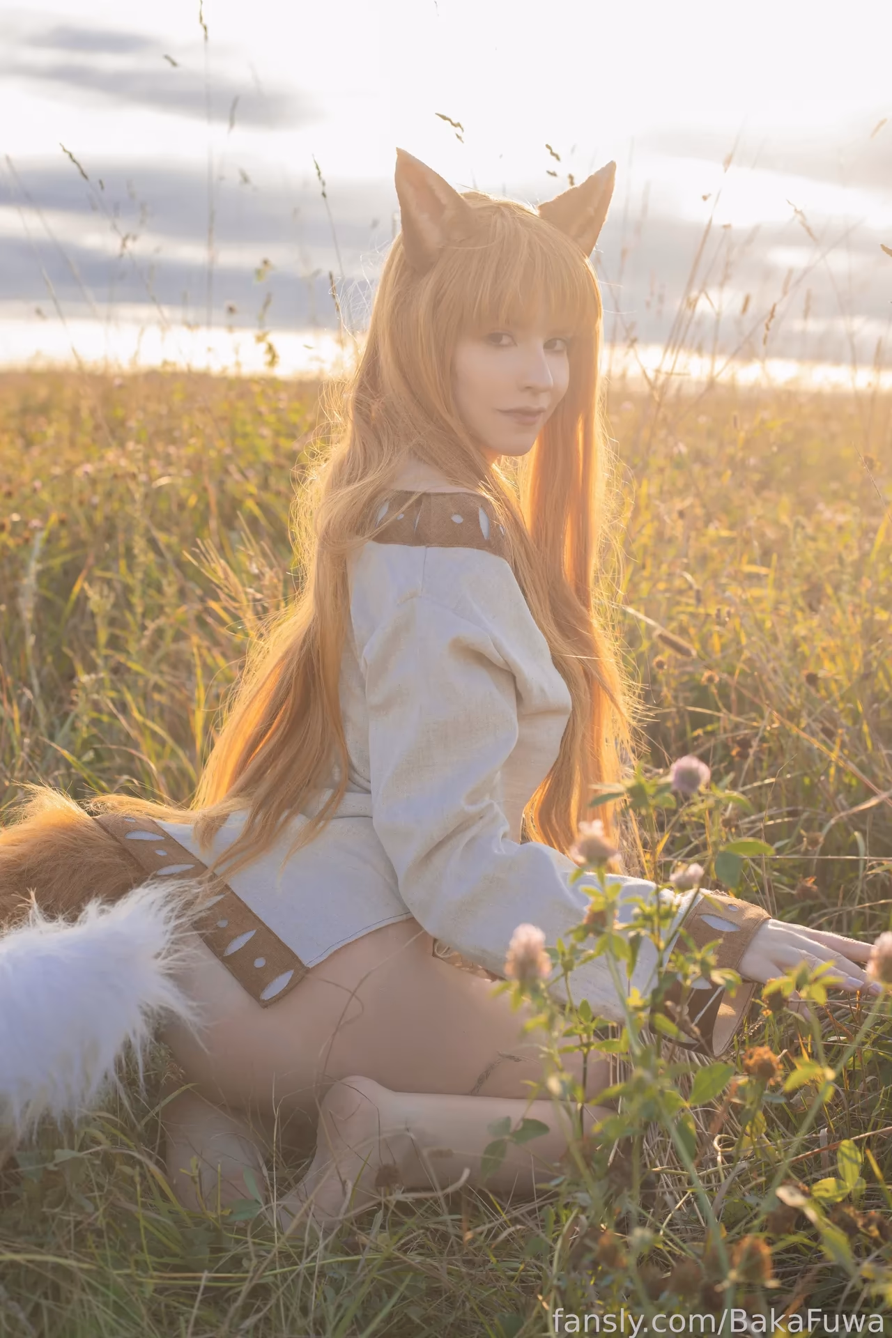 Baka Fuwa as Holo — cosplay photo 10 of 31