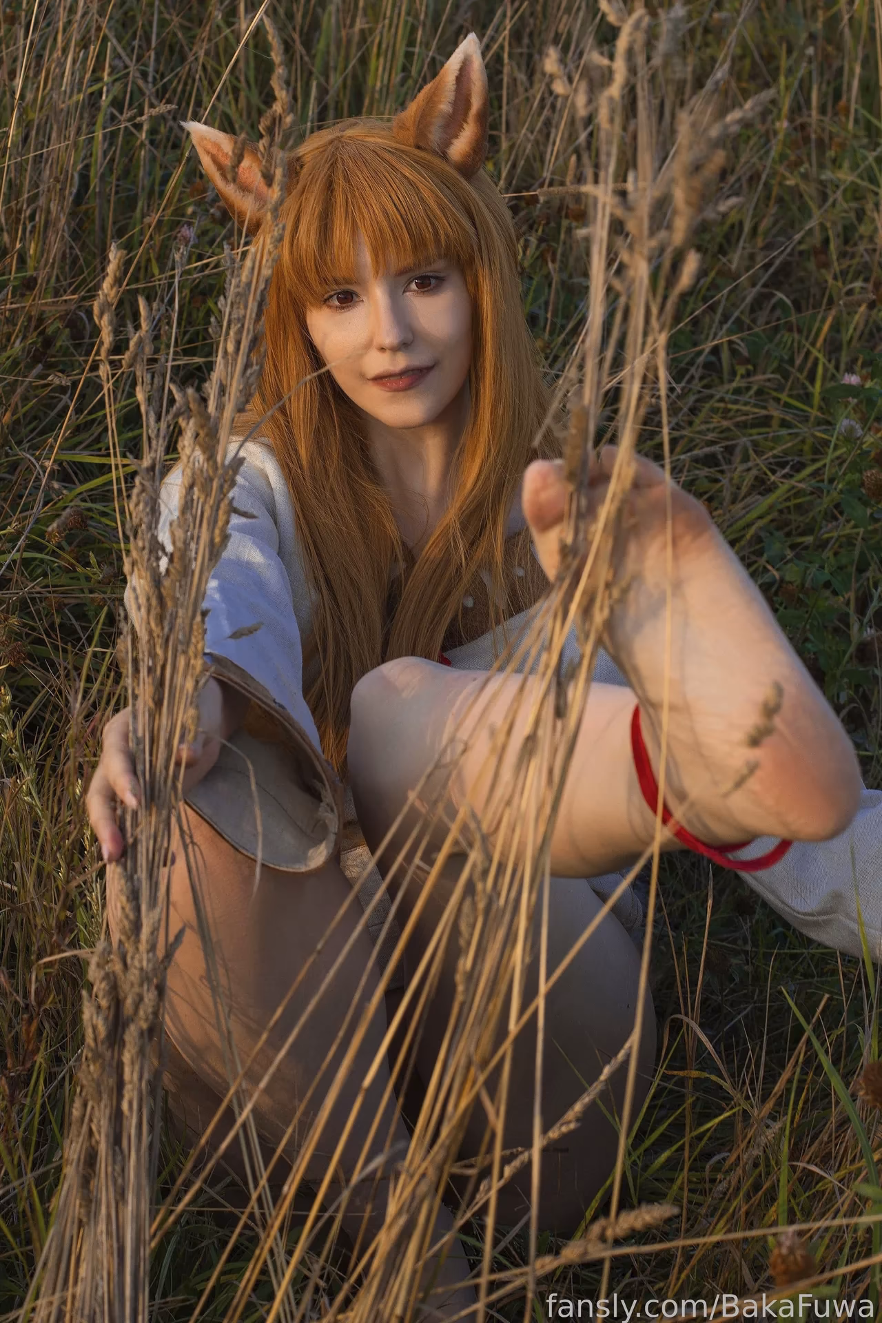 Baka Fuwa as Holo — cosplay photo 8 of 31