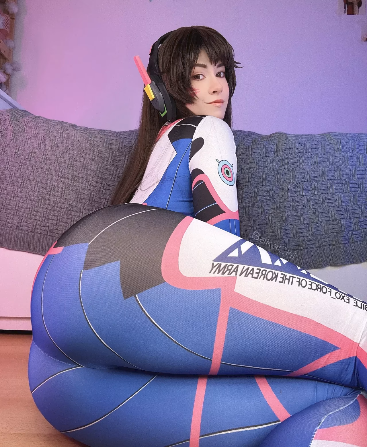 BakaChi as D.Va — cosplay photo 2 of 12