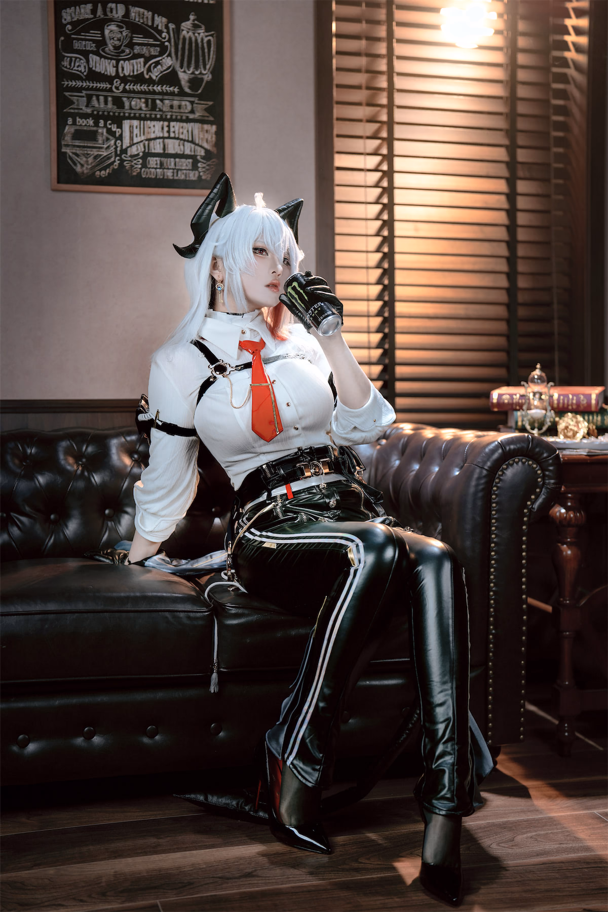 Banbanko as Zani — cosplay photo 11 of 57