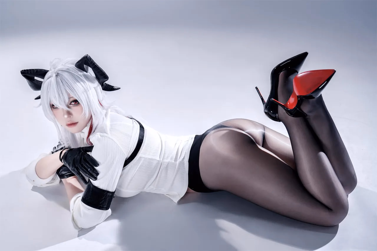 Banbanko as Zani — cosplay photo 30 of 57