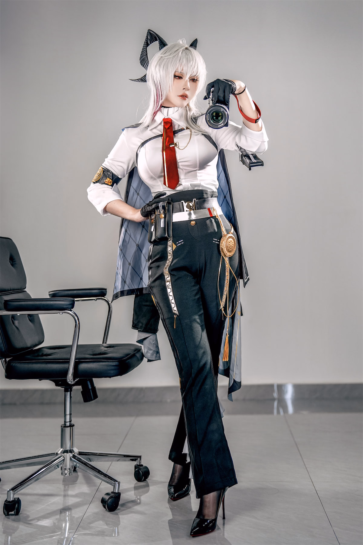 Banbanko as Zani — cosplay photo 40 of 57