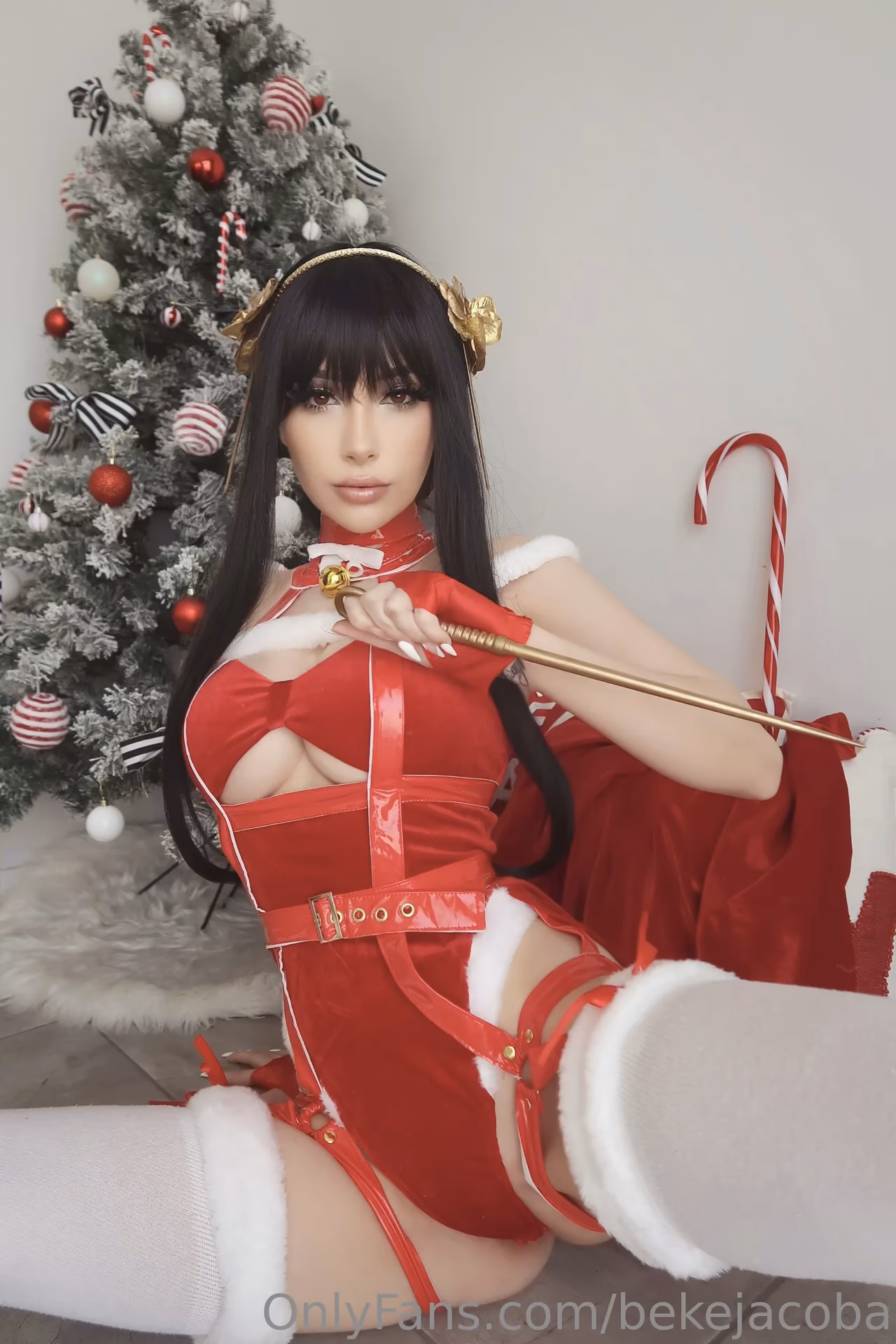 Beke Jacoba as Yor Forger — cosplay photo 10 of 31