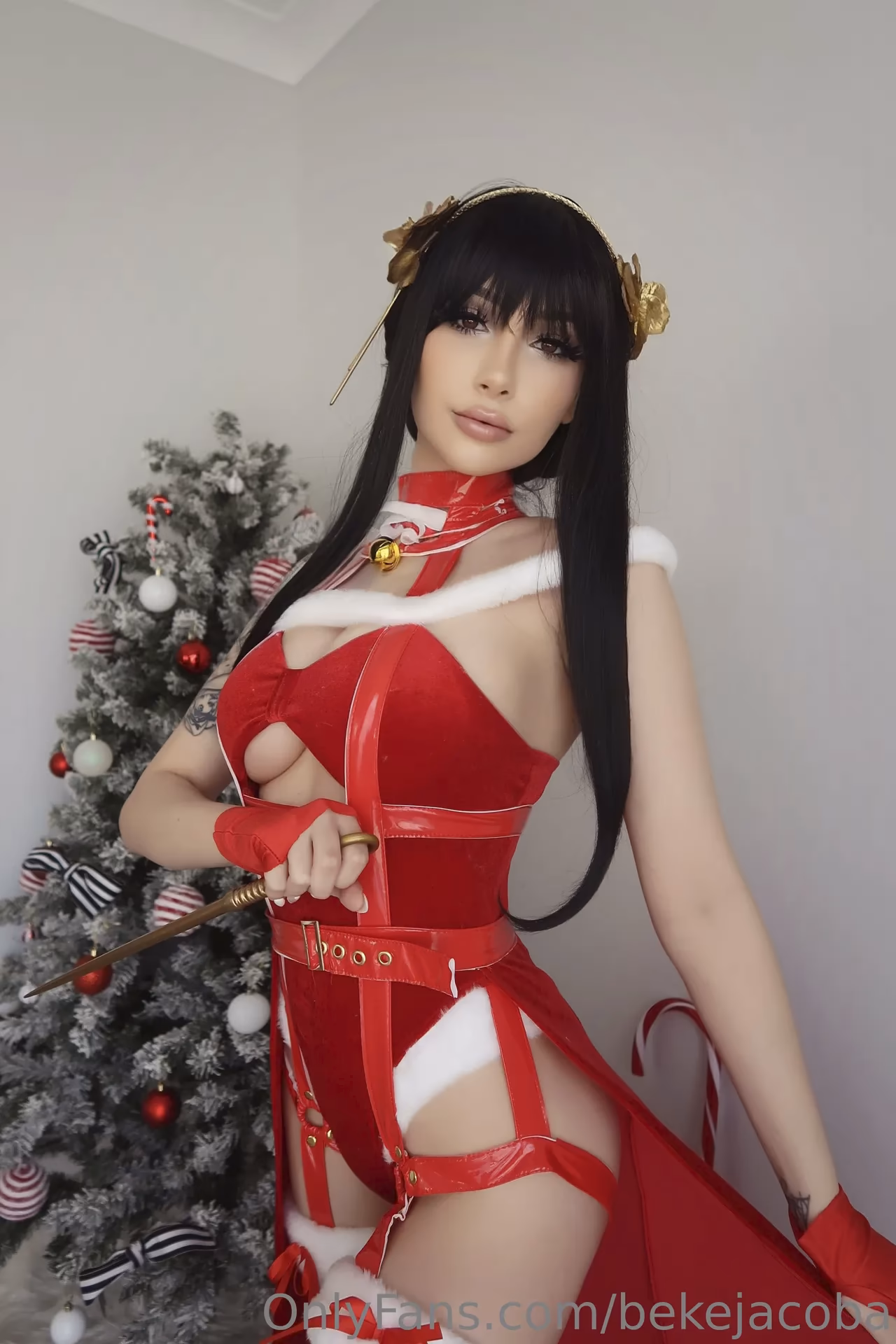 Beke Jacoba as Yor Forger — cosplay photo 2 of 31