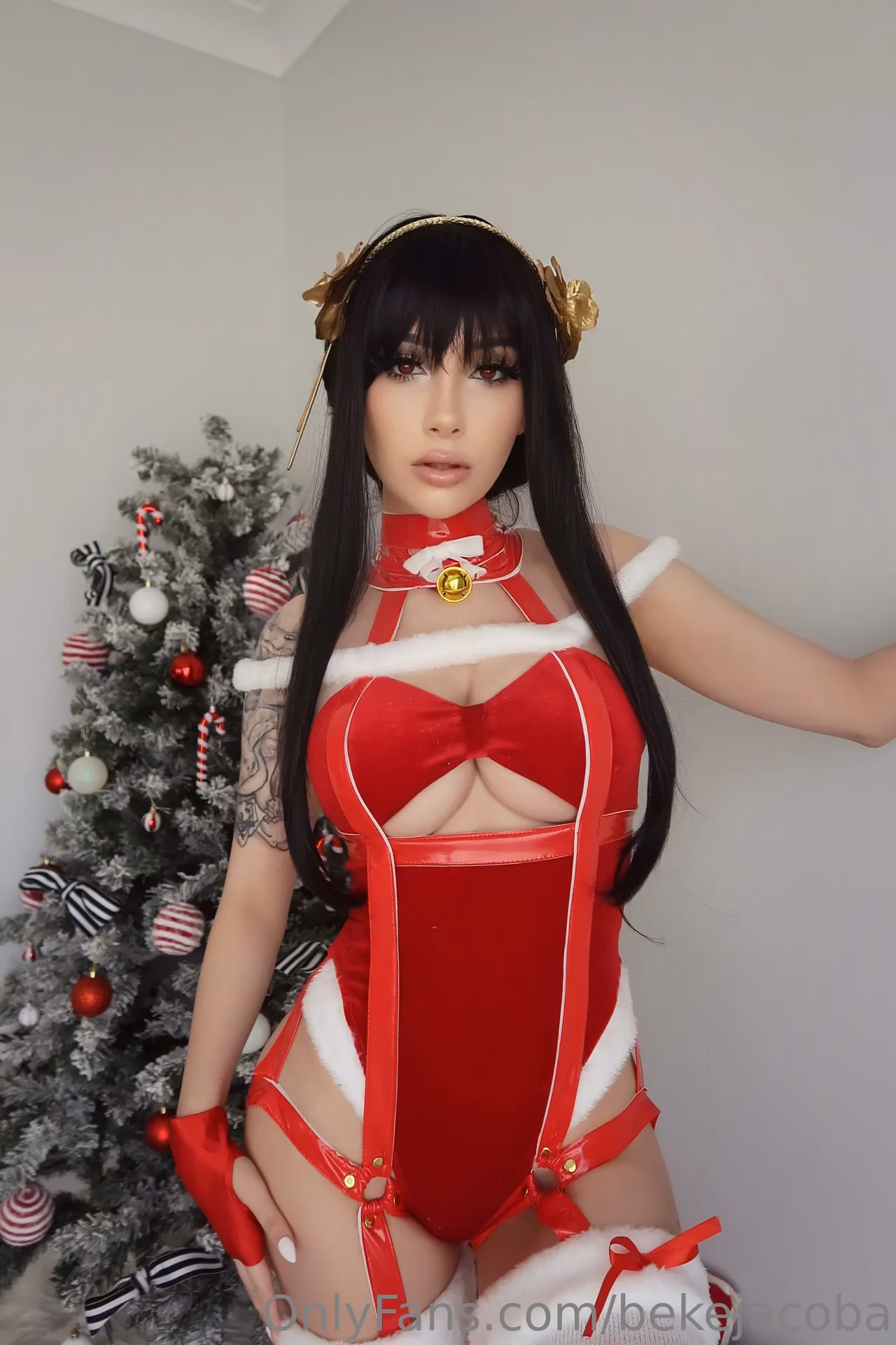 Beke Jacoba as Yor Forger — cosplay photo 3 of 31