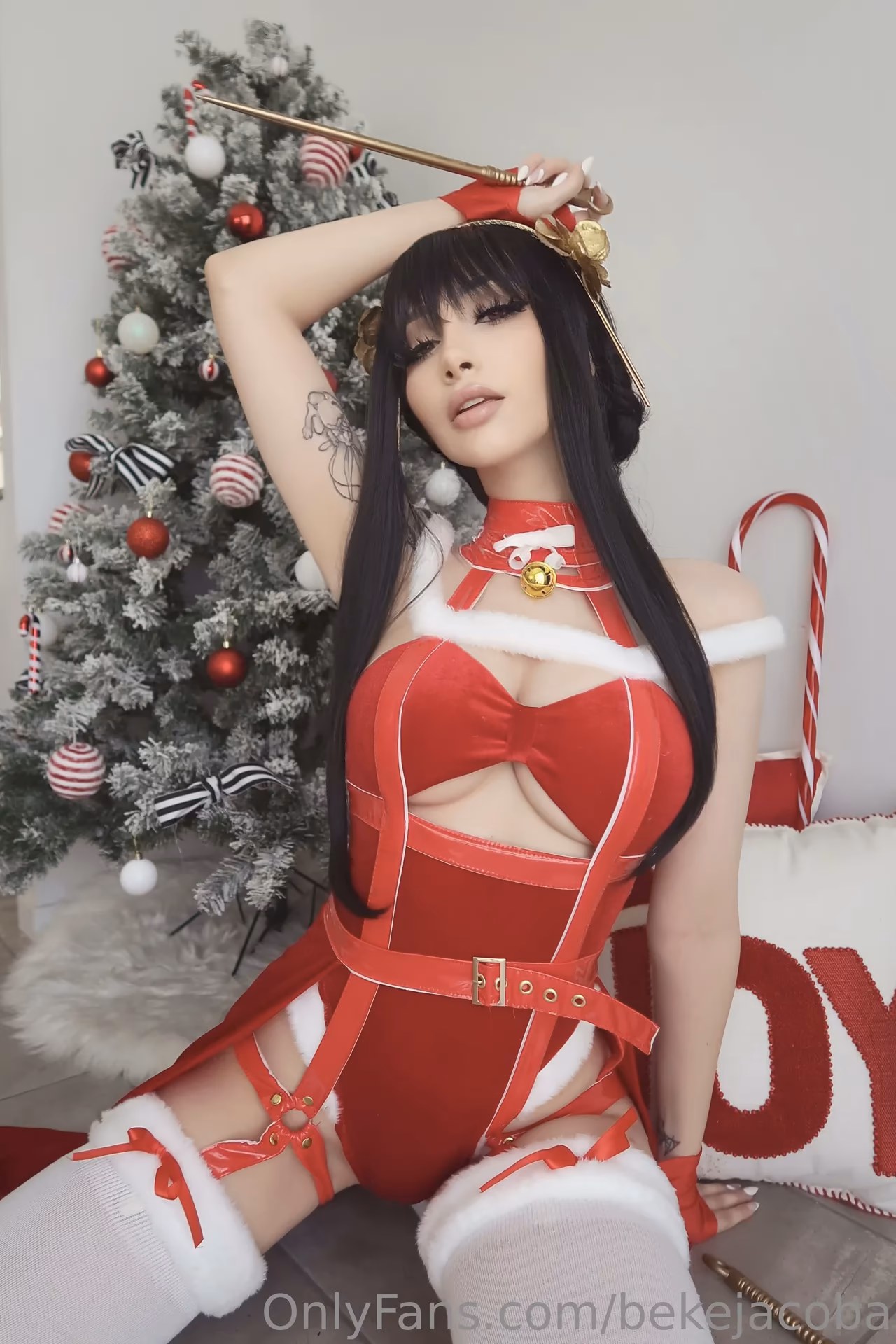 Beke Jacoba as Yor Forger — cosplay photo 7 of 31