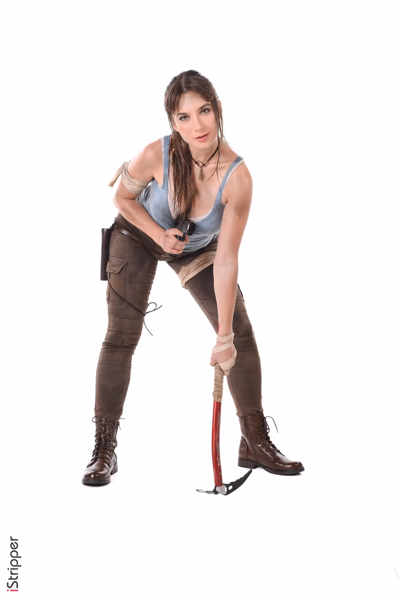Belka as Lara Croft — cosplay photo 2 of 50