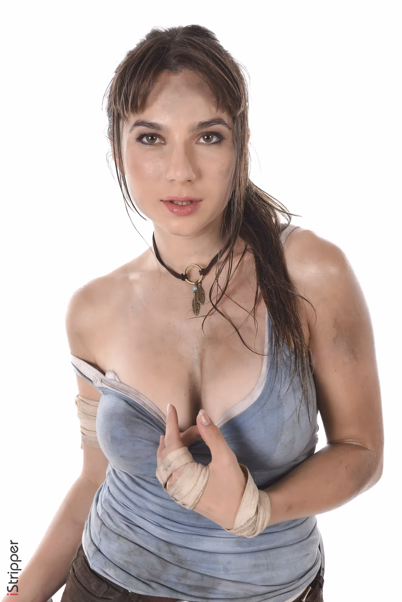Belka as Lara Croft — cosplay photo 9 of 50