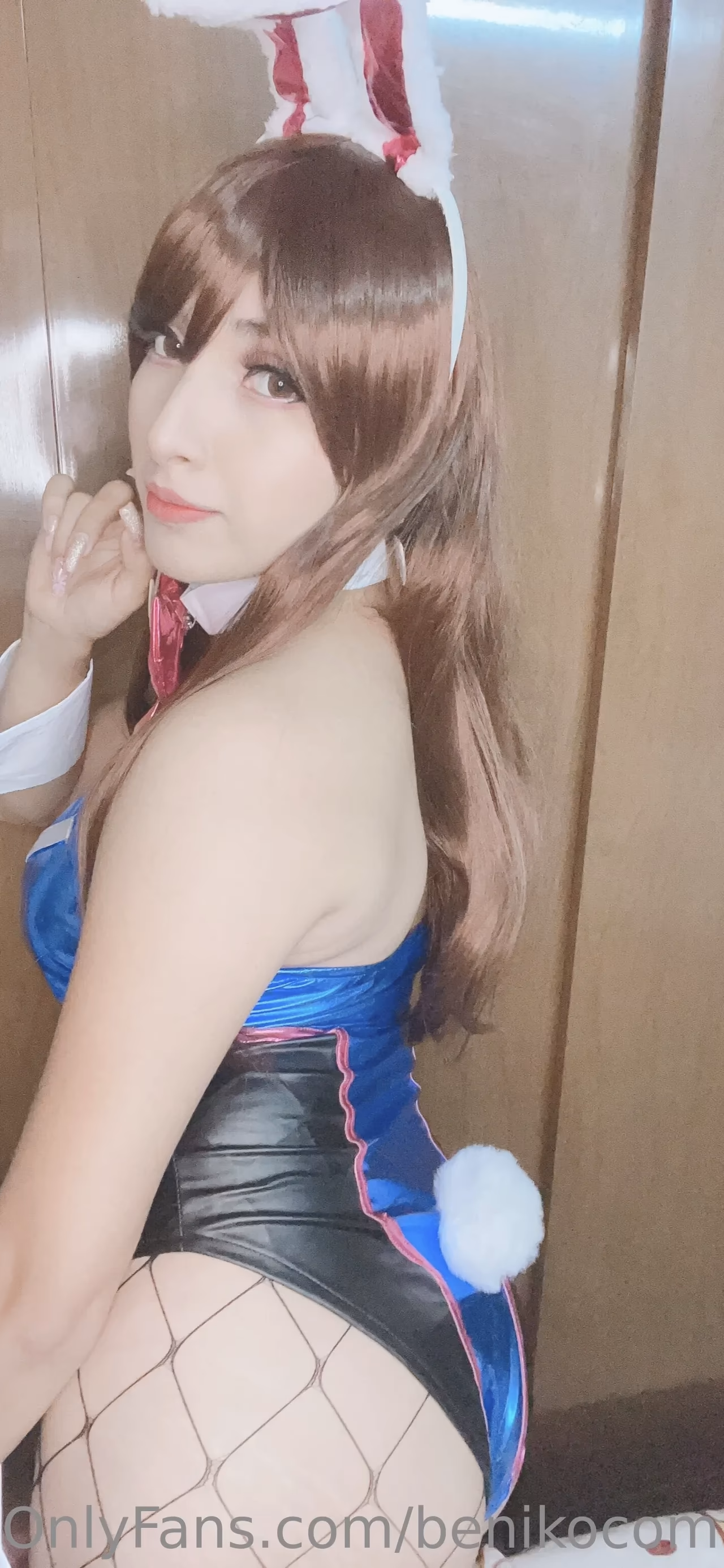 Beniko Compton as D.Va — cosplay photo 10 of 41