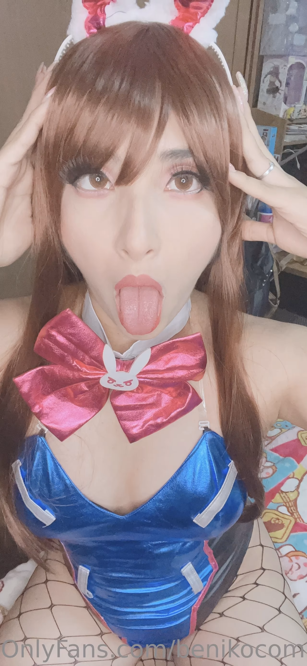 Beniko Compton as D.Va — cosplay photo 2 of 41
