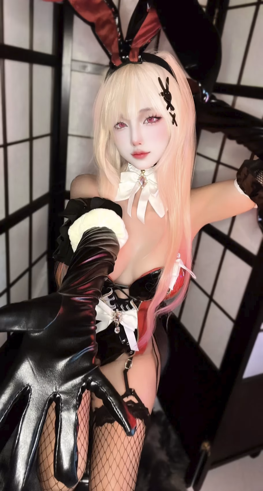 Bern Sredna as Marin Kitagawa — cosplay photo 15 of 40