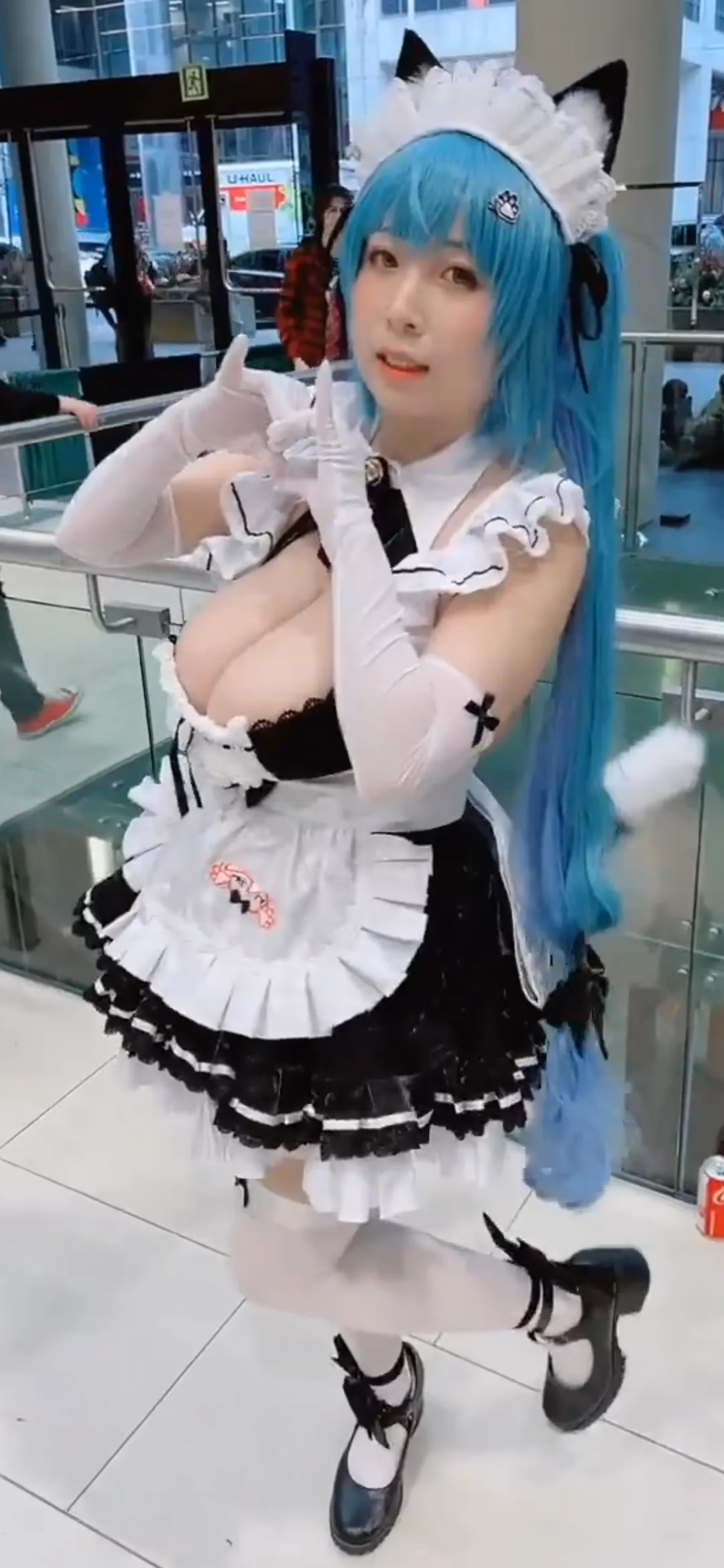 BILIBILI Cosplayer as Privaty: Unkind Maid — cosplay photo 15 of 16