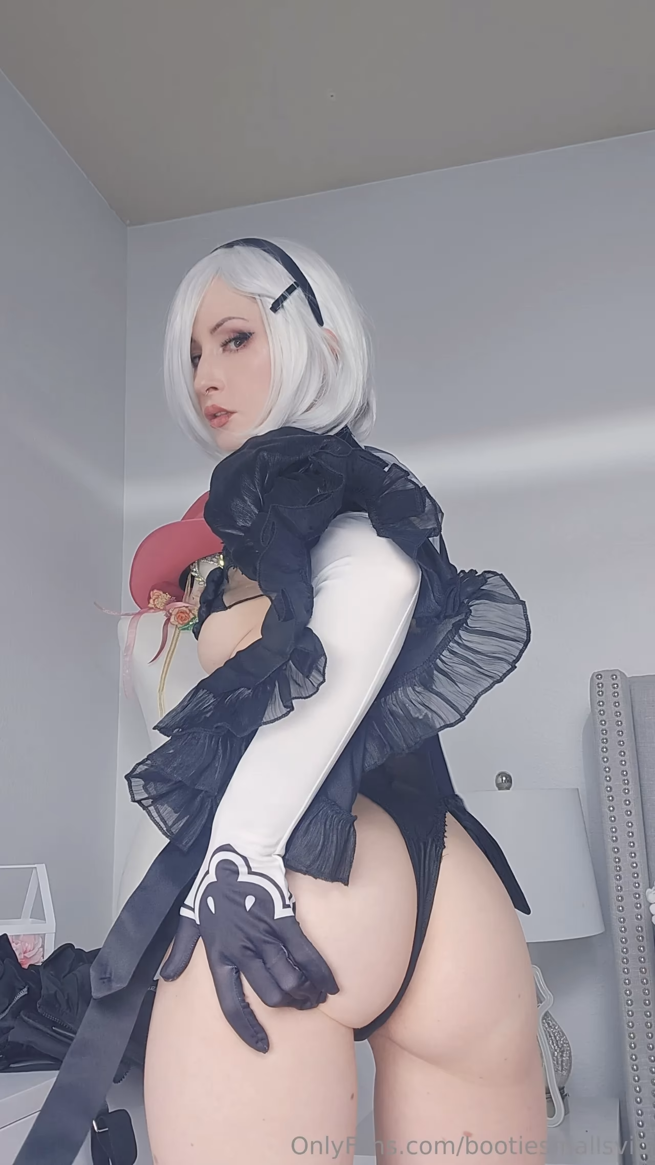 Bindi Smalls as 2B — cosplay photo 24 of 37