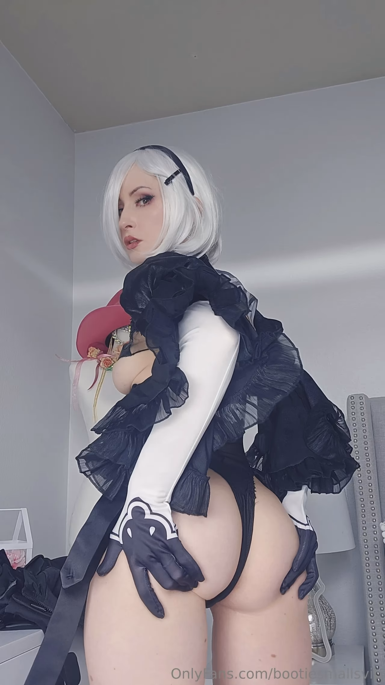 Bindi Smalls as 2B — cosplay photo 27 of 37