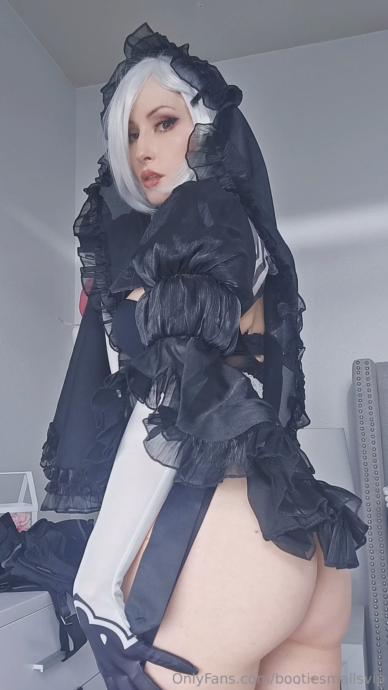 Bindi Smalls as 2B — cosplay photo 8 of 37