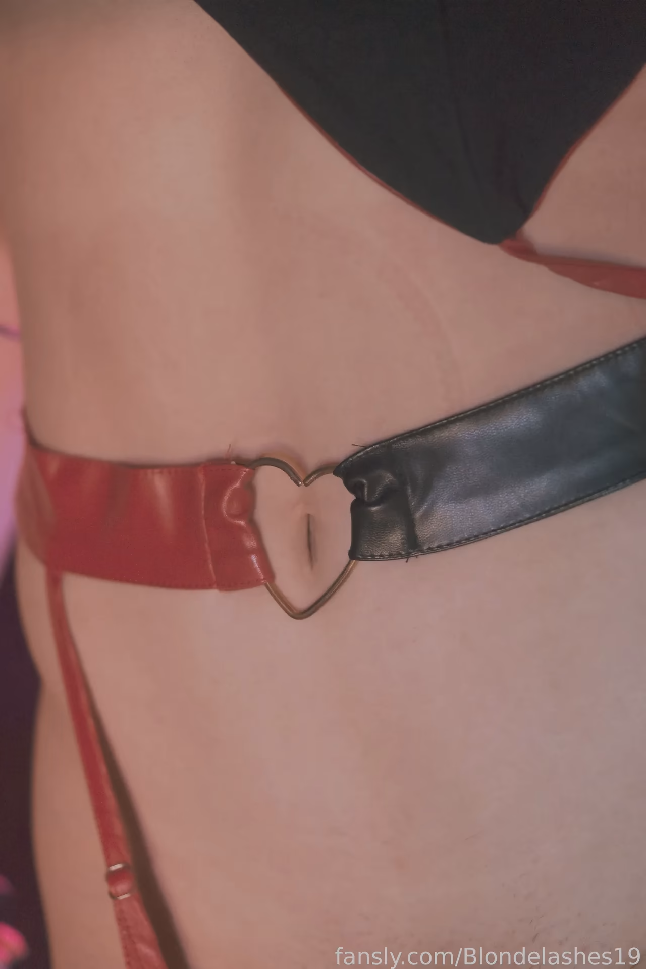 Blondelashes19 as Harley Quinn — cosplay photo 15 of 18