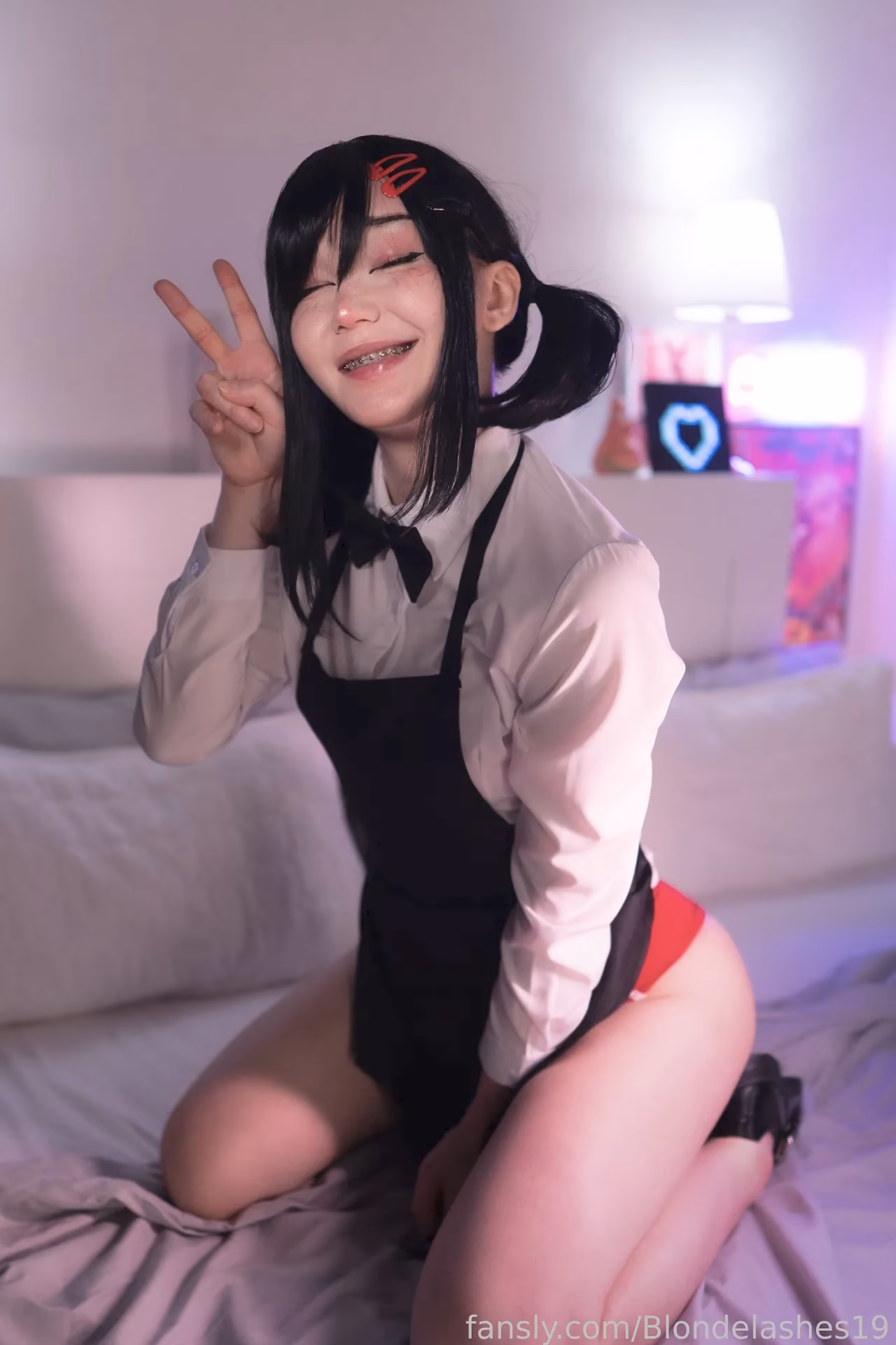 Blondelashes19 as Kobeni Higashiyama — cosplay photo 2 of 15