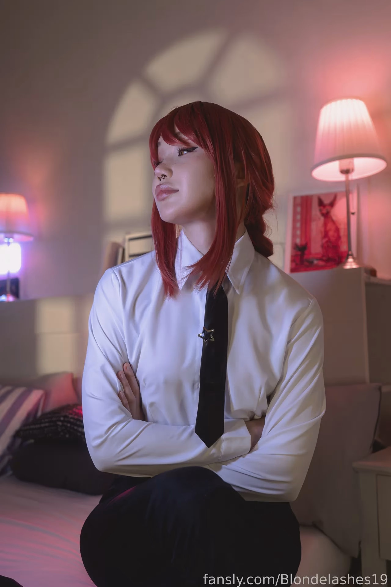 Blondelashes19 as Makima — cosplay photo 8 of 22