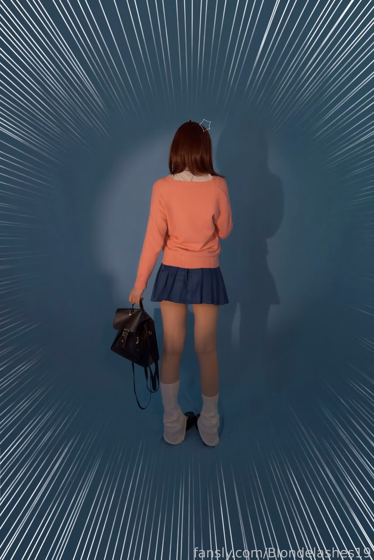 Blondelashes19 as Momo Ayase — cosplay photo 8 of 27