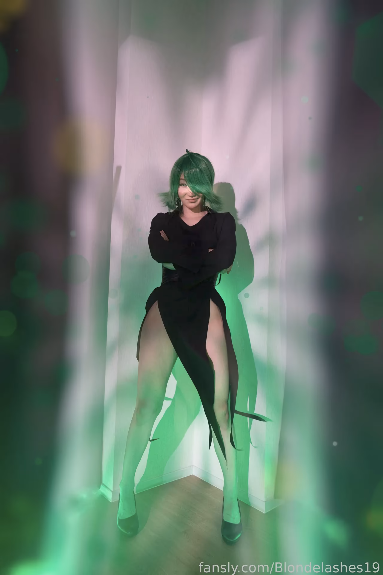Blondelashes19 as Tatsumaki — cosplay photo 4 of 23