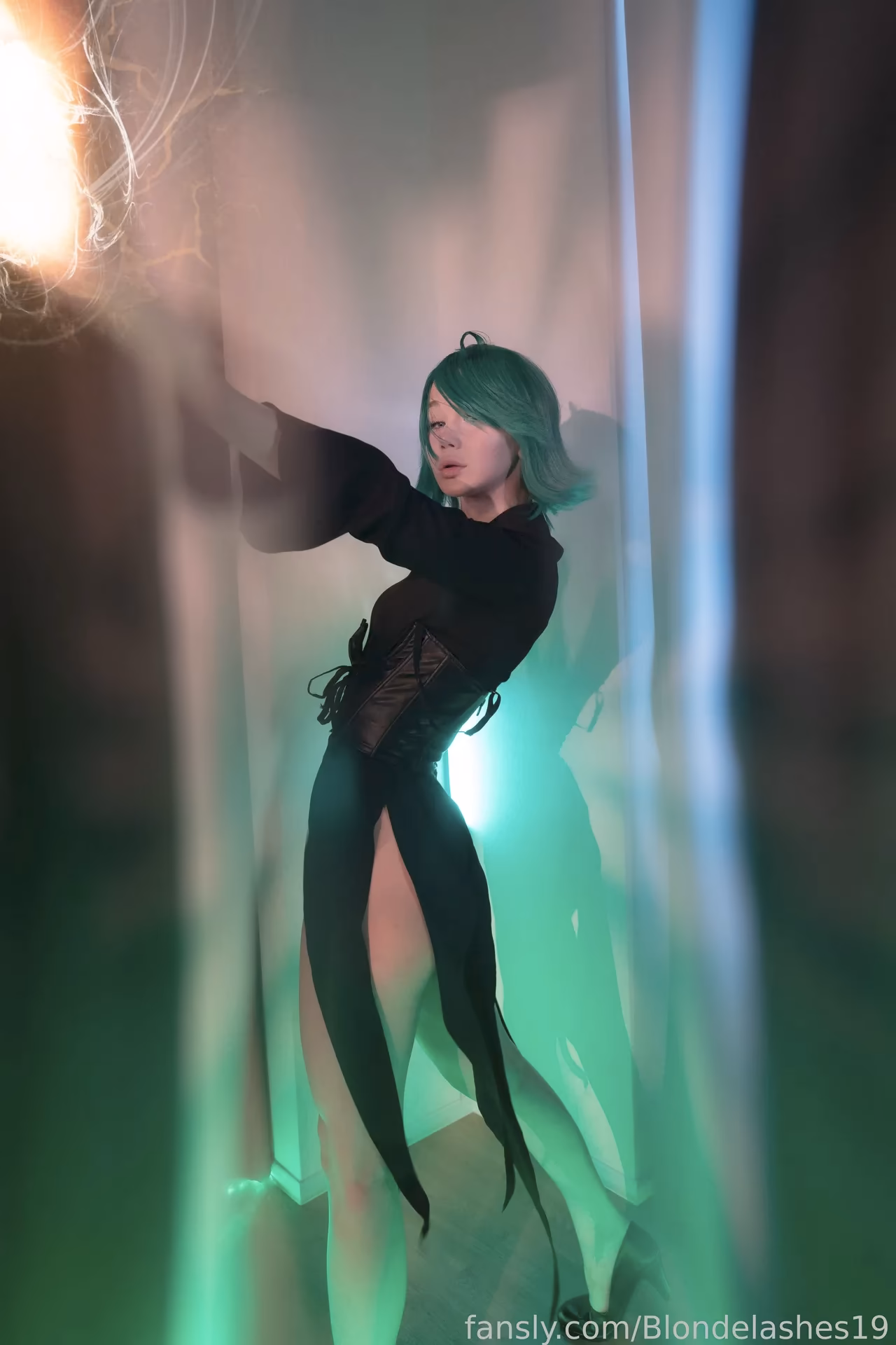 Blondelashes19 as Tatsumaki — cosplay photo 6 of 23