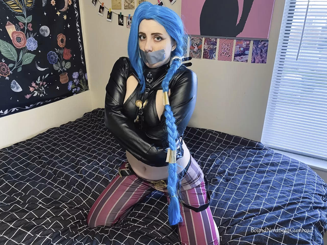 BoundNerd69 as Jinx — cosplay photo 51 of 80