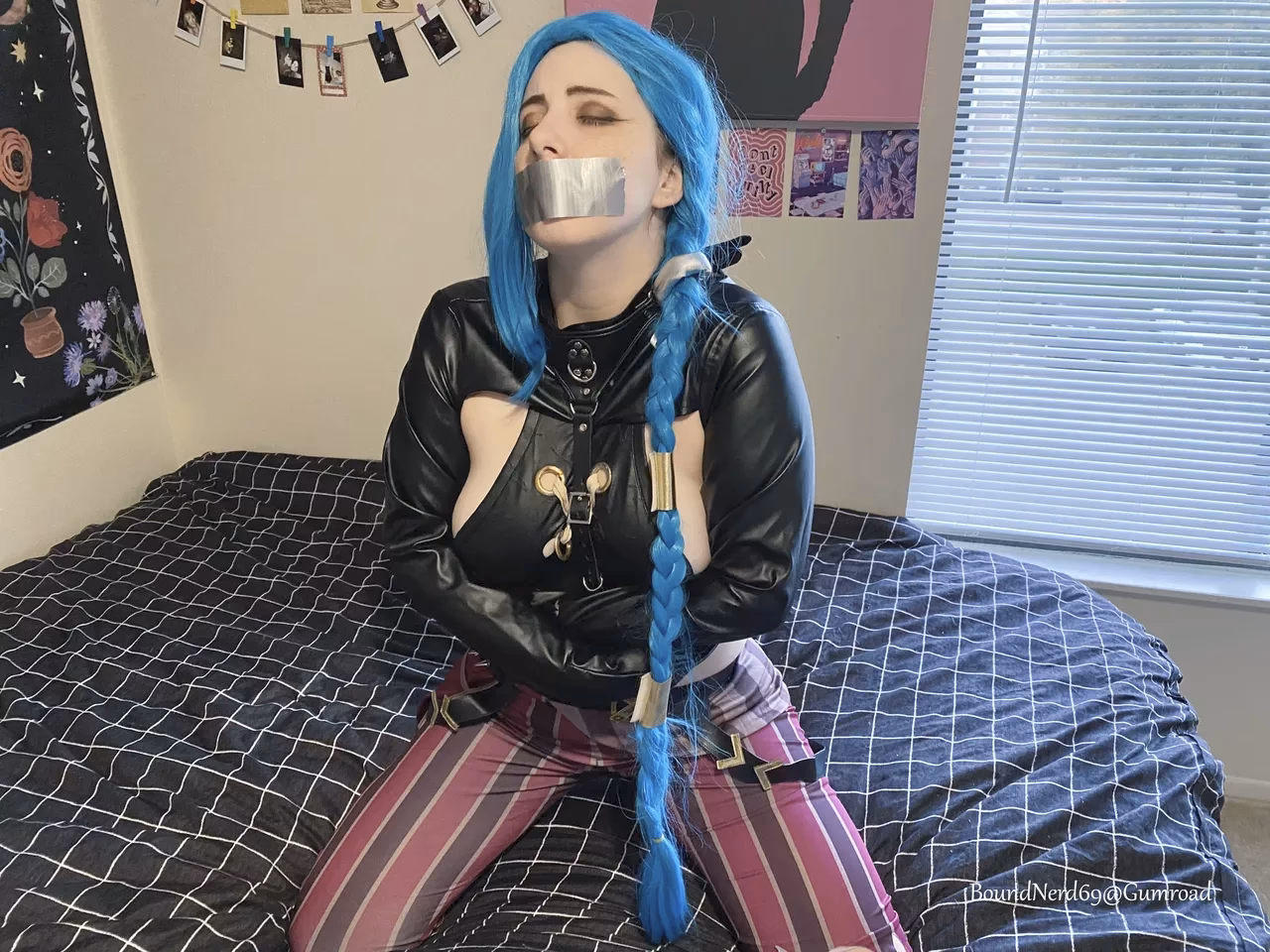 BoundNerd69 as Jinx — cosplay photo 63 of 80