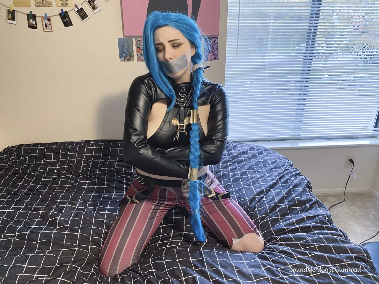 BoundNerd69 as Jinx — cosplay photo 65 of 80