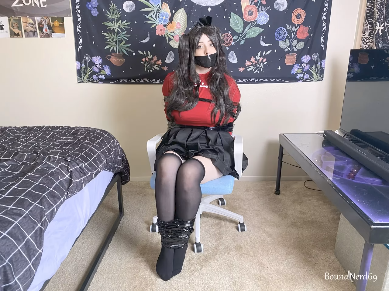 BoundNerd69 as Rin Tohsaka — cosplay photo 70 of 89