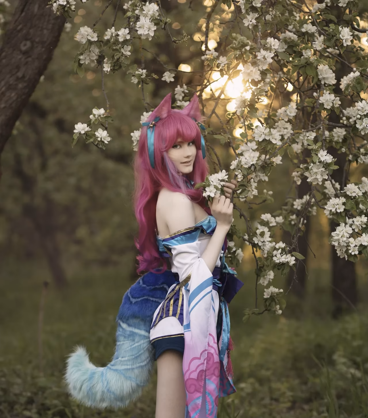 Bun_with_raisins_007 as Ahri — cosplay photo 6 of 8