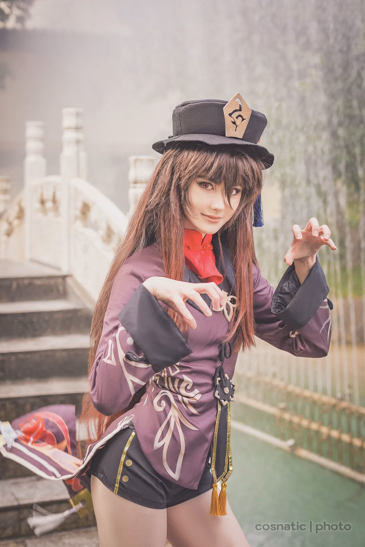 Bun_with_raisins_007 as Hu Tao — cosplay photo 3 of 5