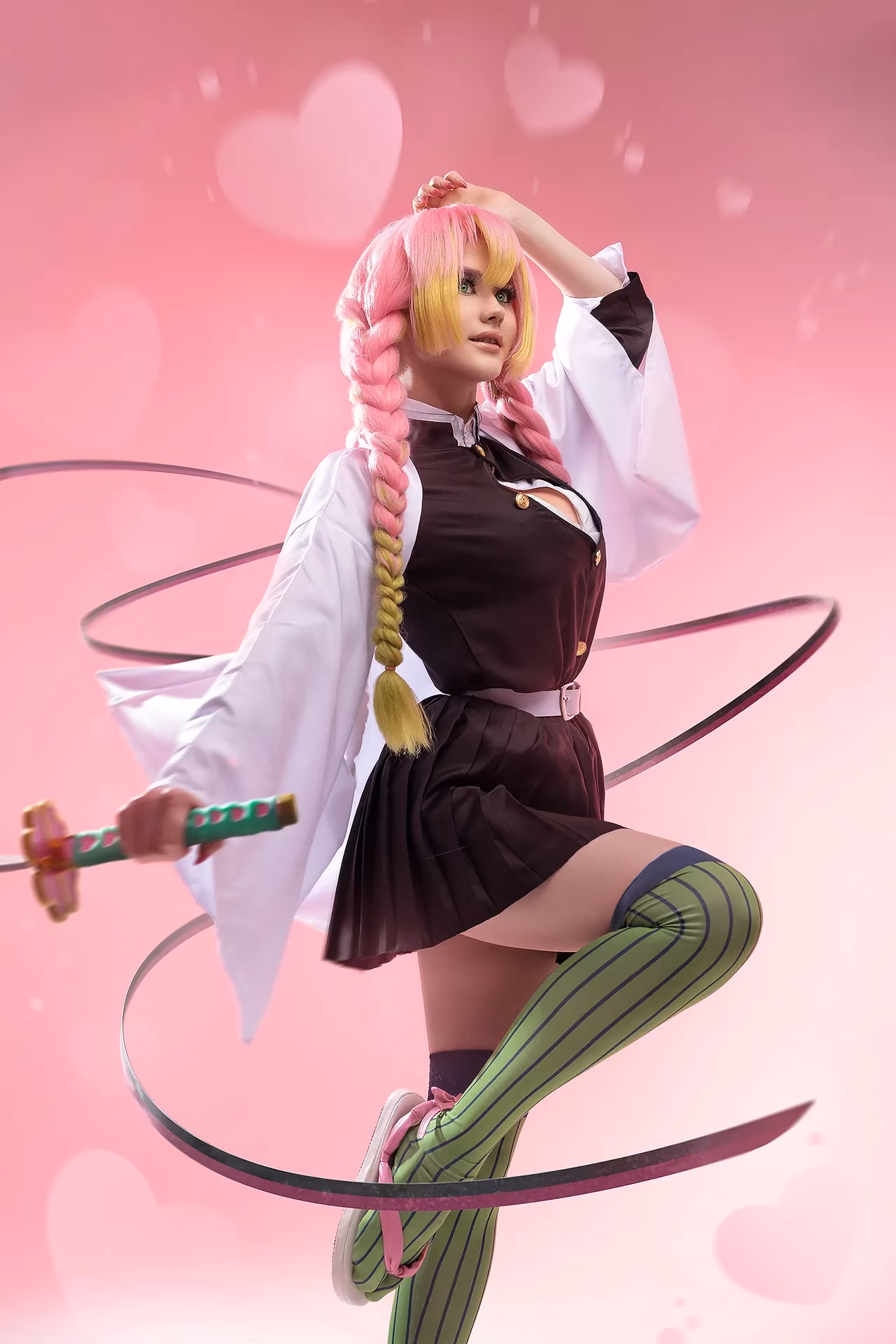 Bun_with_raisins_007 as Mitsuri Kanroji — cosplay photo 3 of 7