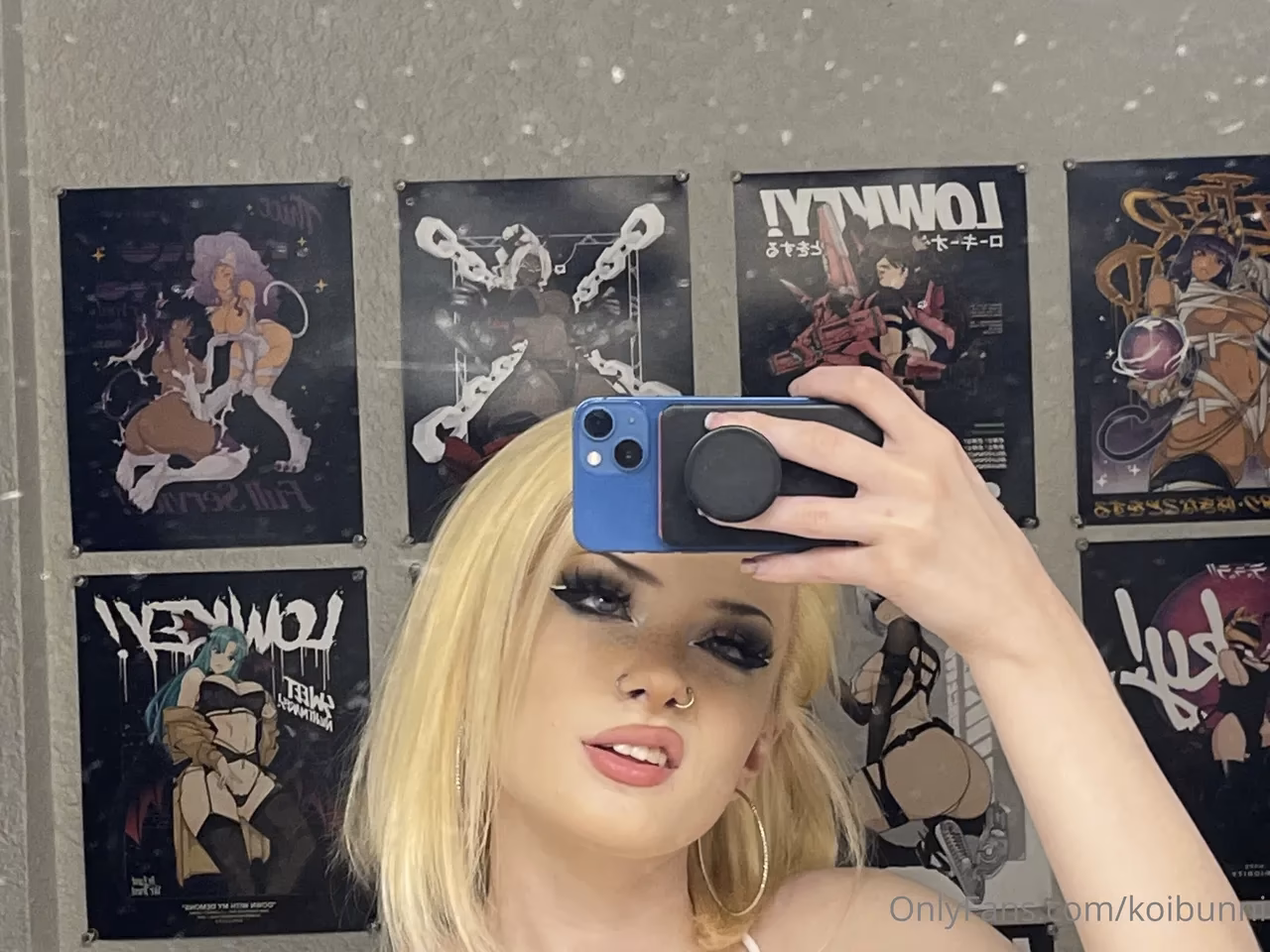 Bunni Lynn as Android 18 — cosplay photo 102 of 106