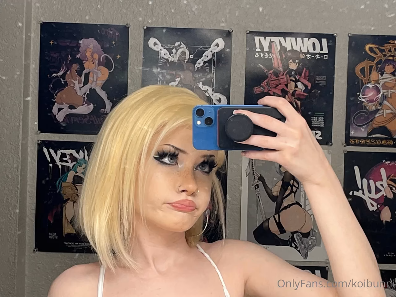 Bunni Lynn as Android 18 — cosplay photo 106 of 106