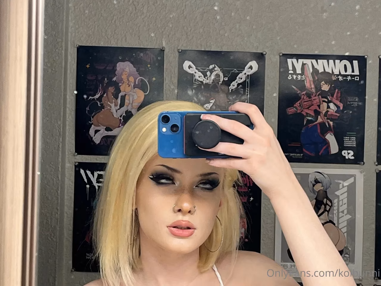 Bunni Lynn as Android 18 — cosplay photo 99 of 106