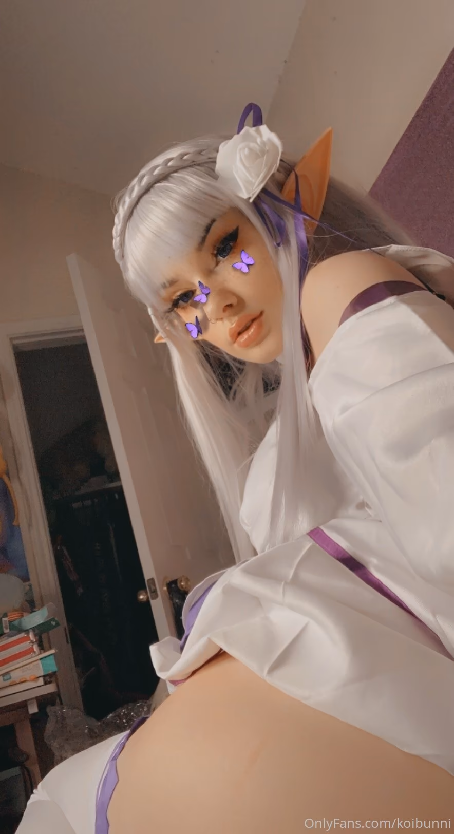 Bunni Lynn as Emilia — cosplay photo 53 of 64