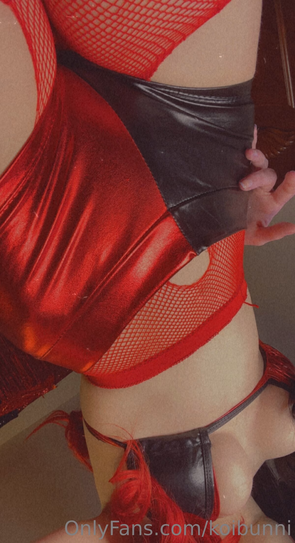 Bunni Lynn as Harley Quinn — cosplay photo 61 of 84