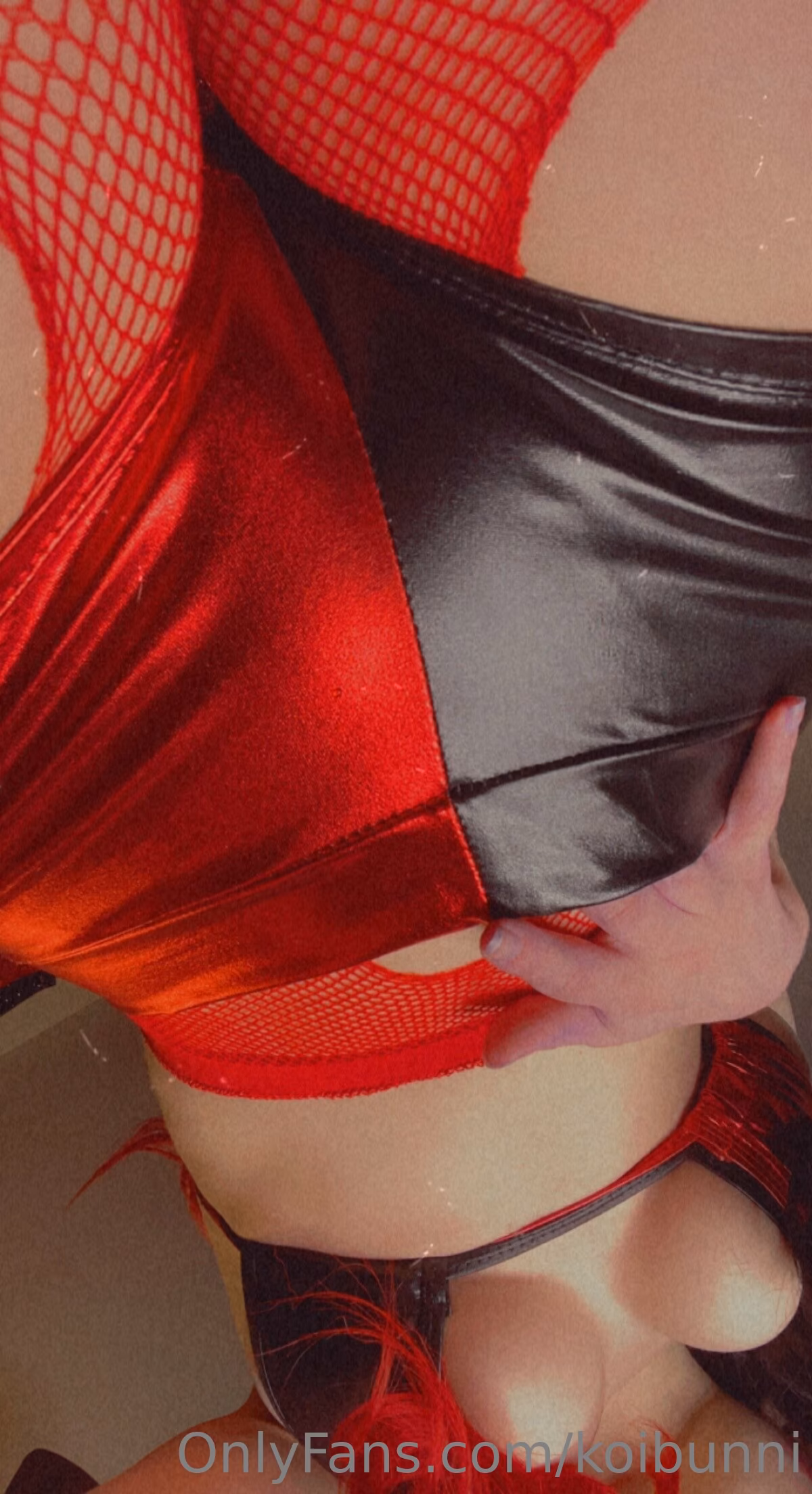 Bunni Lynn as Harley Quinn — cosplay photo 62 of 84