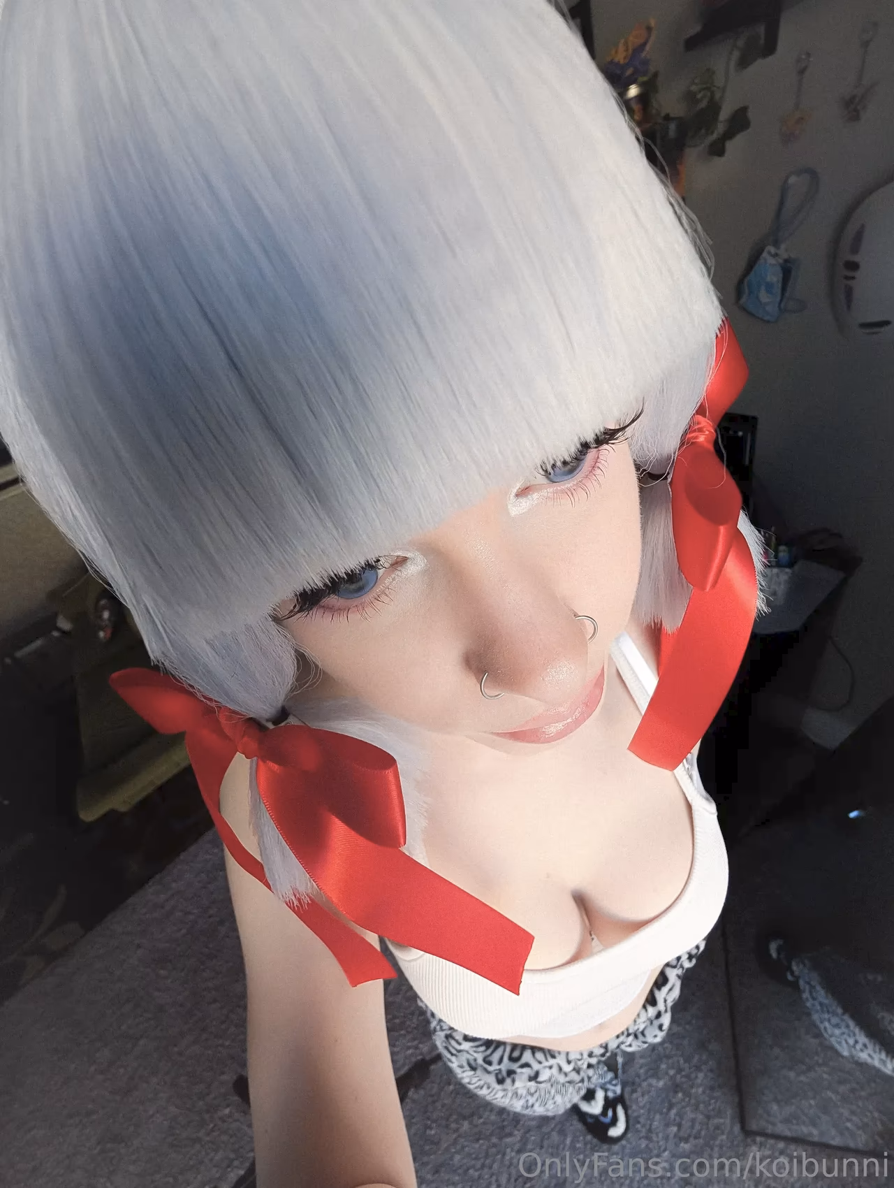 Bunni Lynn as Kamisato Ayaka — cosplay photo 43 of 78