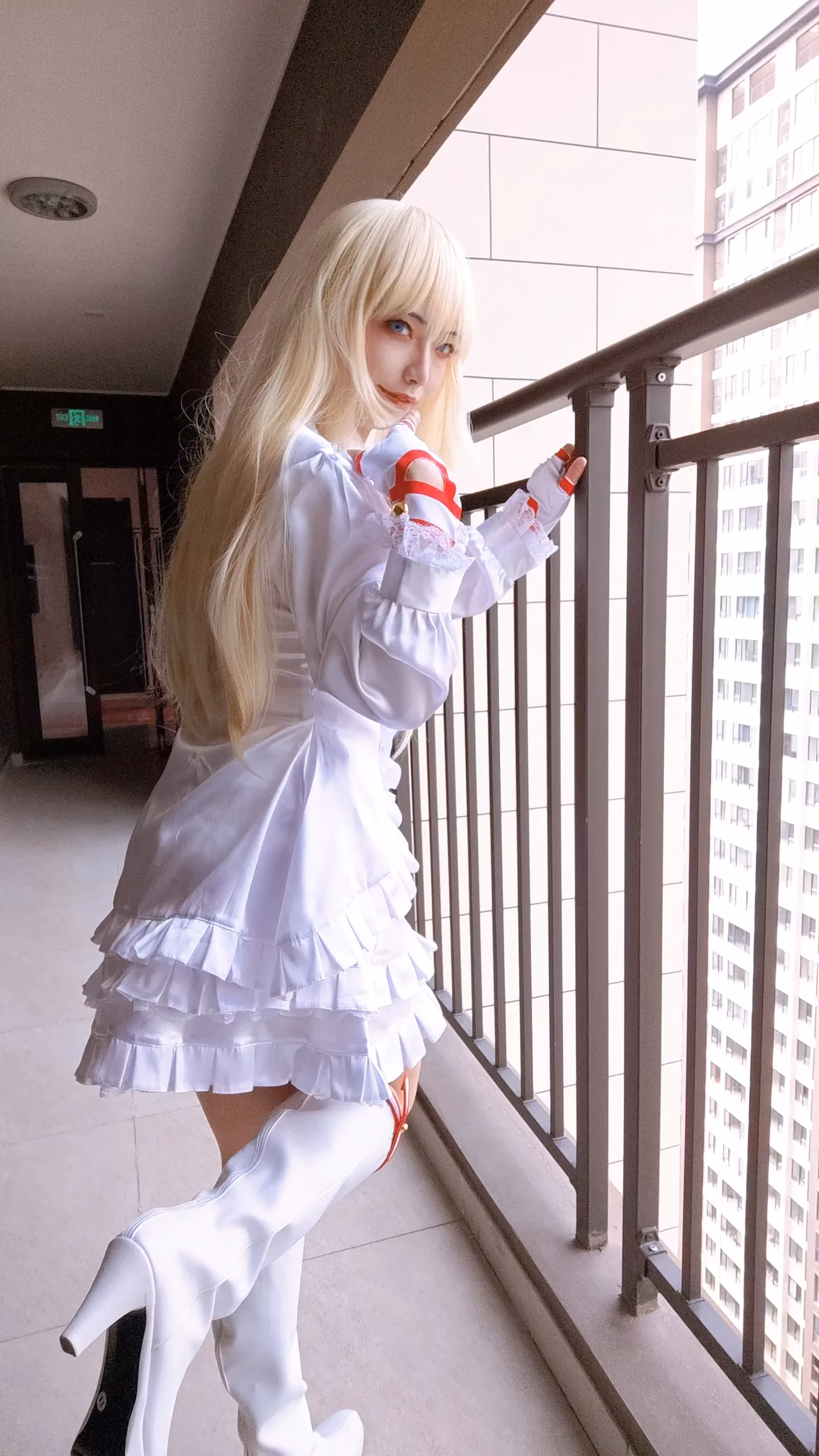 Calir_CC as Lili (Emilie De Rochefort) — cosplay photo 12 of 98