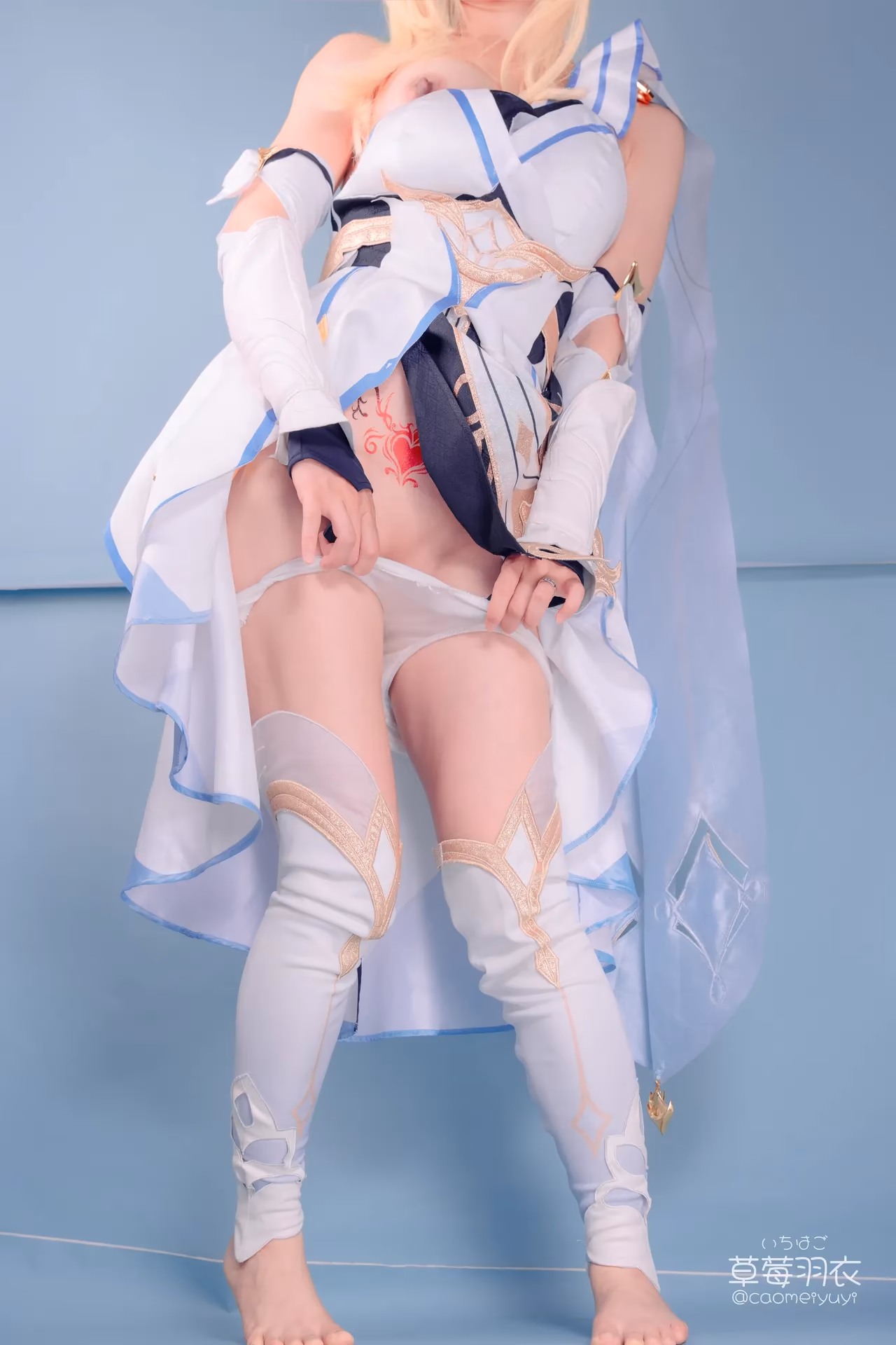 Caomeiyuyi as Lumine — cosplay photo 11 of 59