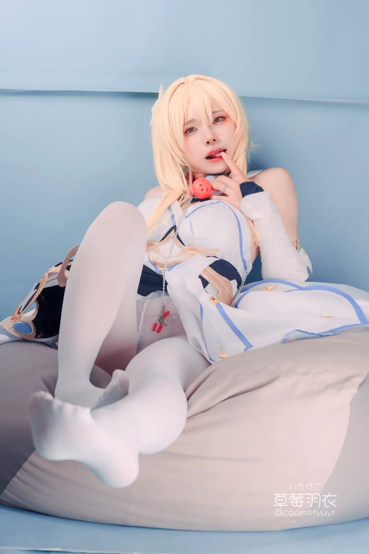Caomeiyuyi as Lumine — cosplay photo 44 of 59