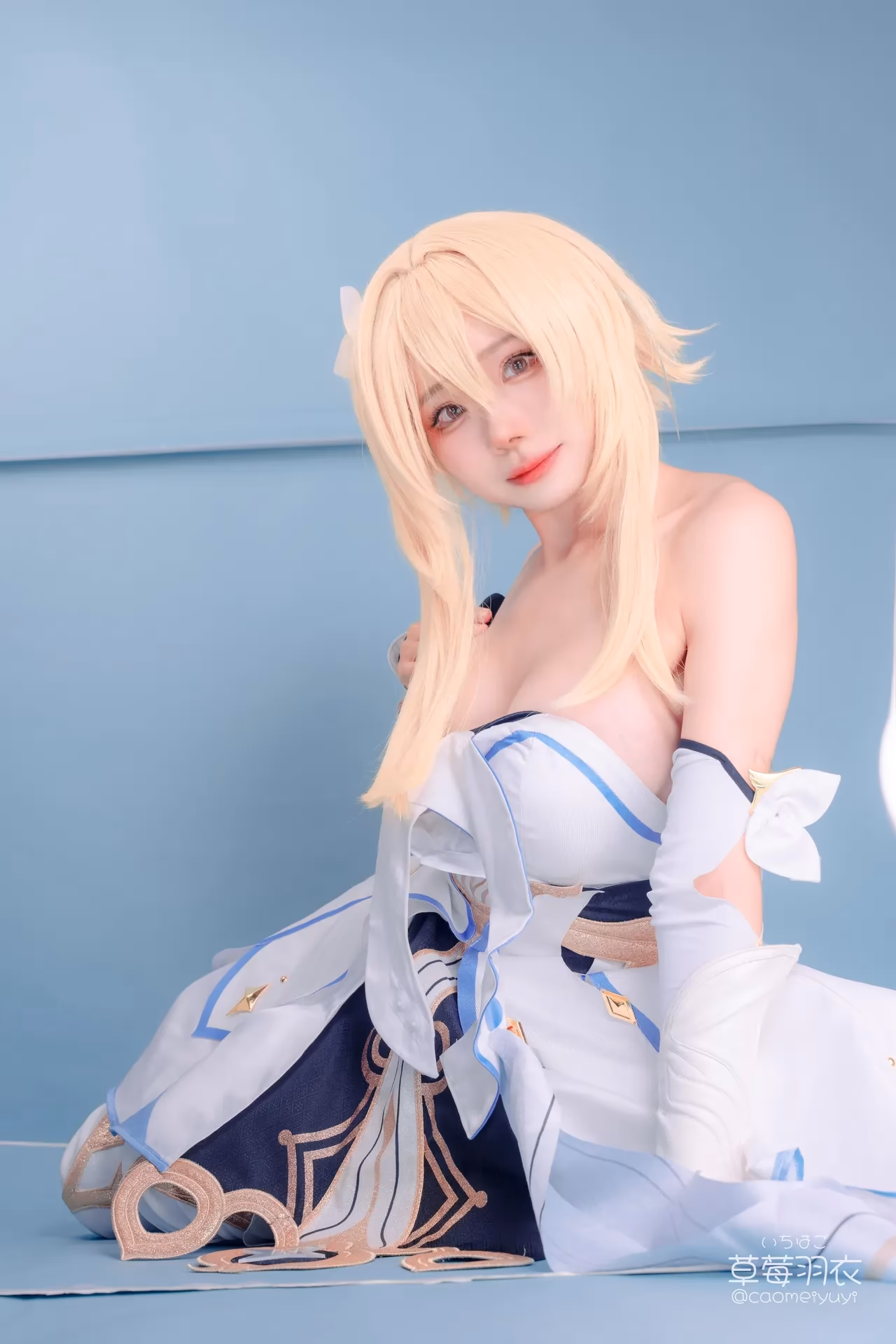 Caomeiyuyi as Lumine — cosplay photo 5 of 59