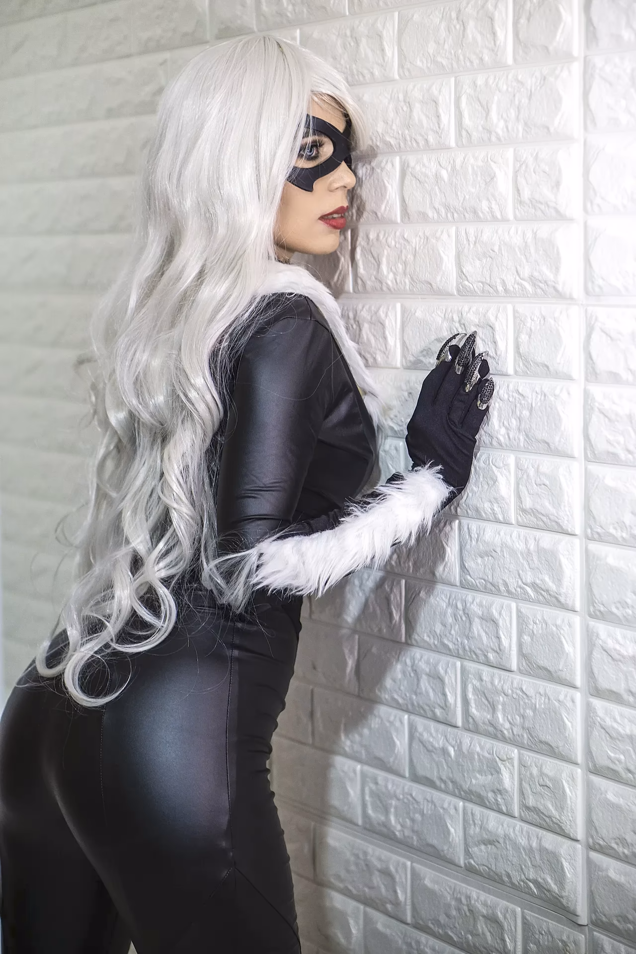 Caroangulito as Black Cat — cosplay photo 2 of 47